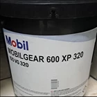 MOBILGEAR 600 XP 320 (OLI GARDAN) 1